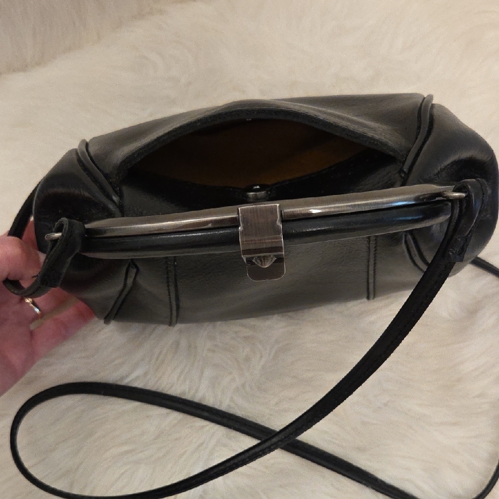 Patricia Nash Black Crossbody Bag with Vintage Design - Picture 7 of 8